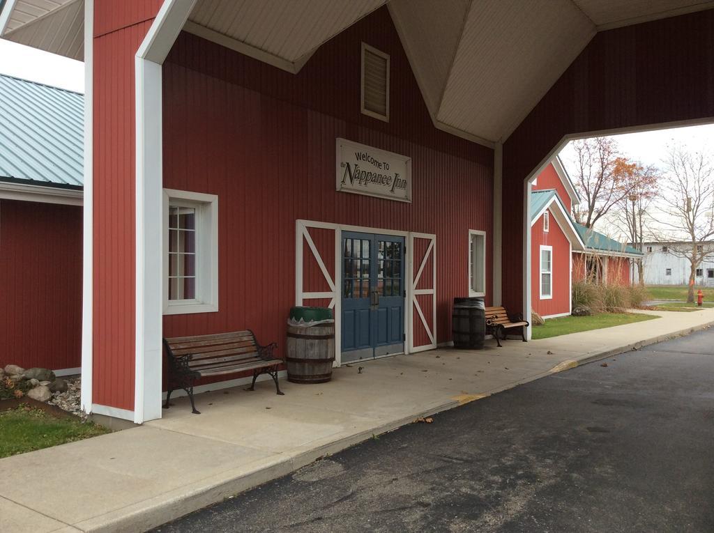 Countryside Inn Nappanee Exterior photo