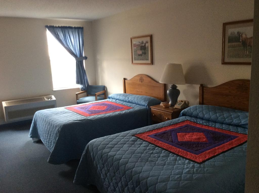 Countryside Inn Nappanee Room photo